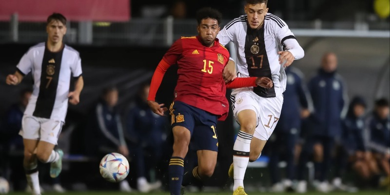 Na Uy vs Italy